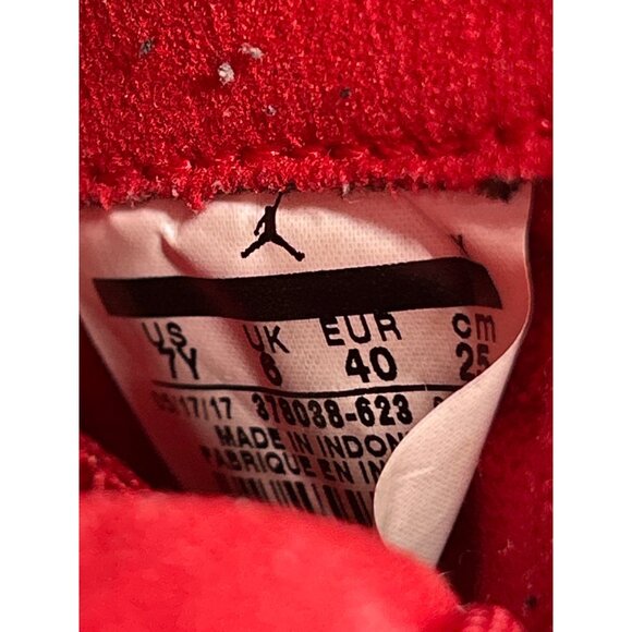 Nike Air Jordan 11 Retro "Win Like 96" Gym Red Sneakers Size 7Y / 8.5 Womens - Picture 9 of 12